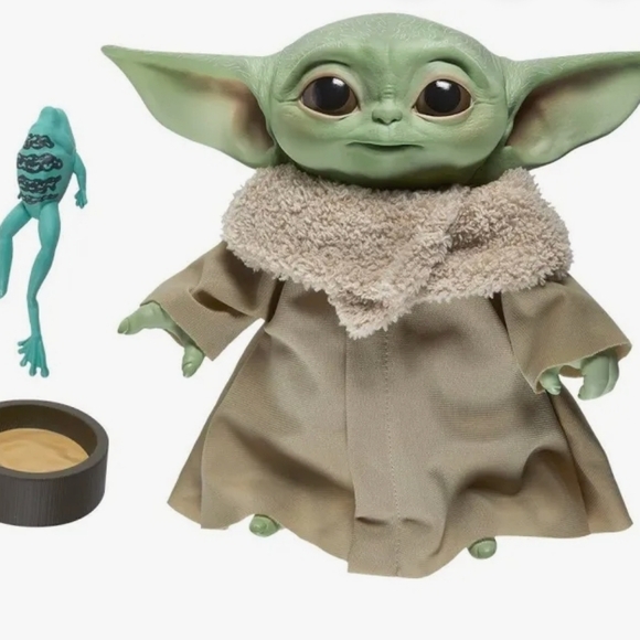 Disney Star Wars Baby Yoda Talking Plush Toy - Picture 2 of 7